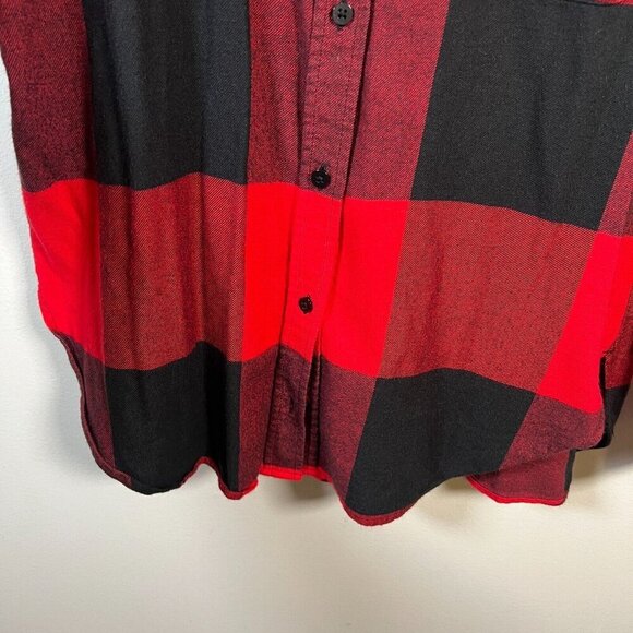 Athleta Heat Gen Flannel 2.0 Shirt Size Medium Canyon Red Black Buffalo Check - Picture 6 of 11